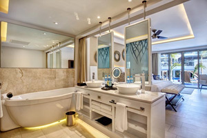 Diamond Club Luxury Junior Suite  - Royalton Hideaway Riviera Cancun - All Inclusive